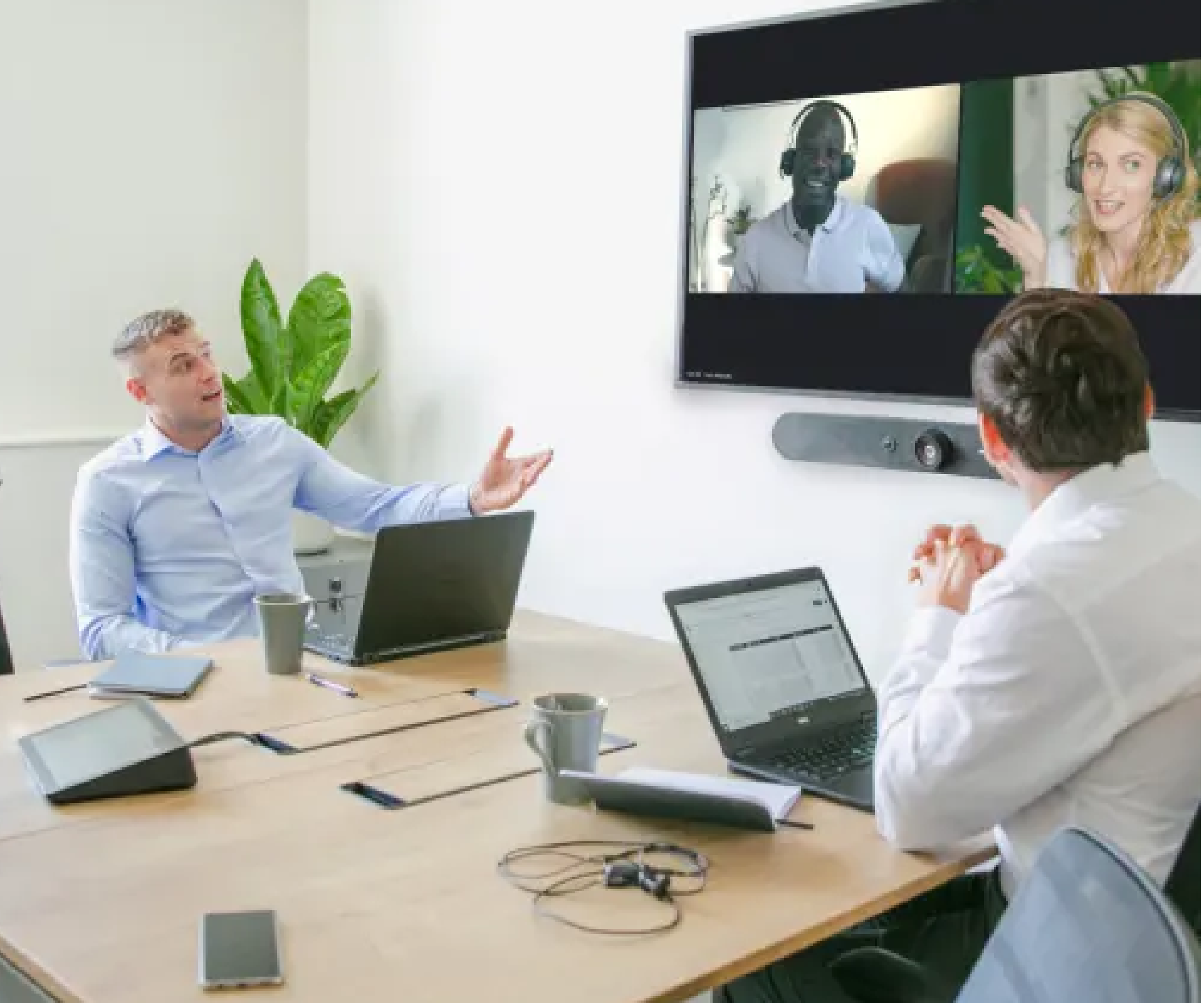 Smart Meeting Room Solution: Join and leave a meeting by saying, “Hey Google.”