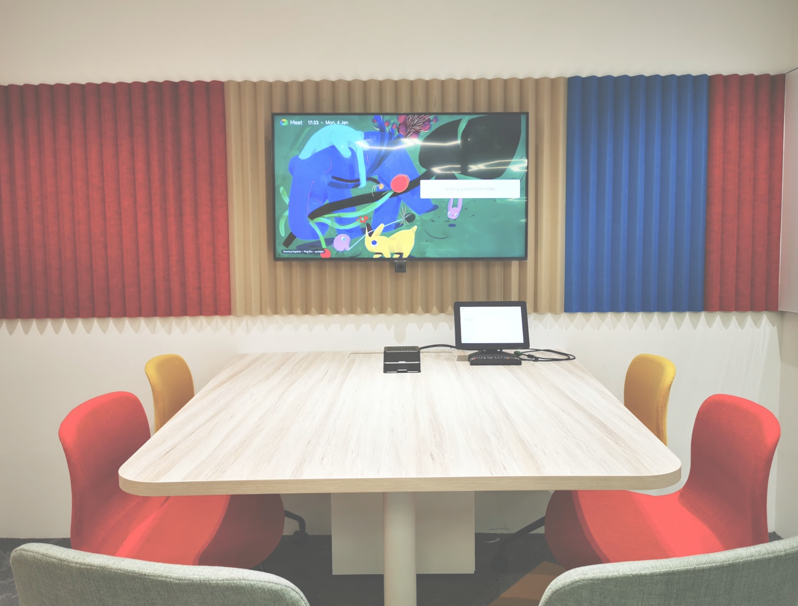 Colourful Meeting Room for 6 Pax